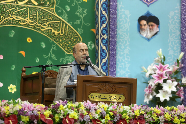 جشن شب میلاد پیامبر اکرم(ص) و امام جعفر صادق(ع) در حرم حضرت معصومه (س)