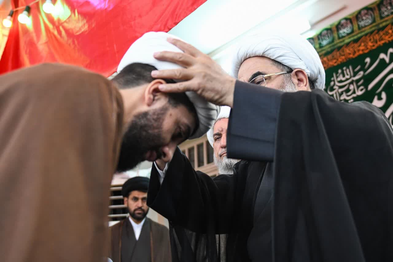 برگزاری جشن میلاد رسول اکرم(ع) و عمامه‌گذاری طلاب با حضور آیت‌الله فاضل لنکرانی + تصاویر