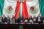 Mexican lawmaker pays tribute to Iranian people's resistance