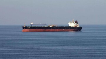 Hürmüz’de tanker mayına çarptı: Devrim Muhafızları’ndan “Kurallara uyun” uyarısı