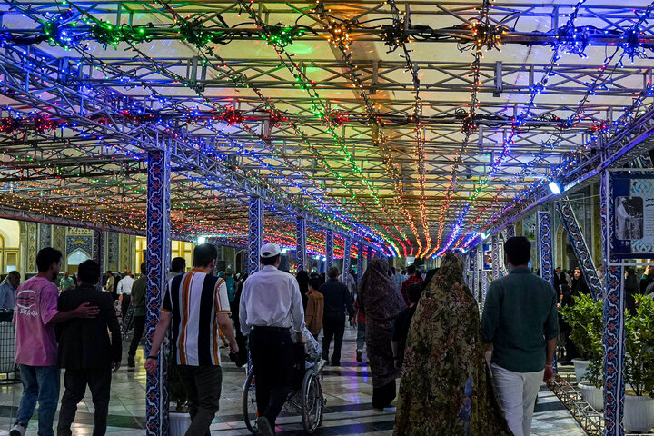 Photos: Imam Reza Holy Shrine on eve of birth of the Holy Prophet (PBUH) and Imam Sadiq (a.s.)