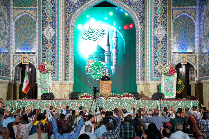 Photos: Imam Reza Holy Shrine on eve of birth of the Holy Prophet (PBUH) and Imam Sadiq (a.s.)