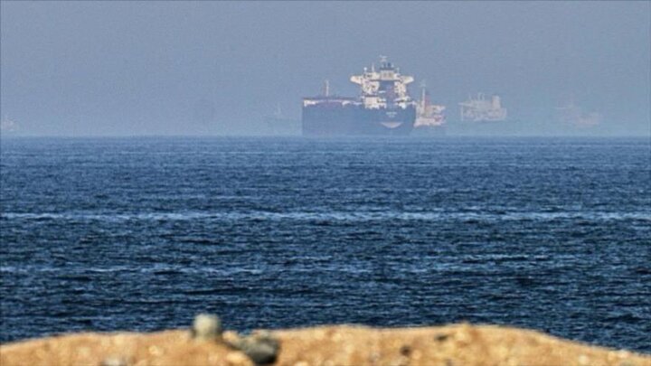 Irán: superpetrolero impacta contra 2 minas navales en ruta ilegal en Ormuz