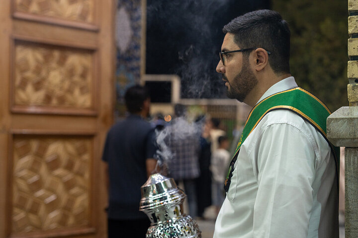Informe fotográfico | El ambiente en el Santuario de la Excelencia Fátima Masuma (PB) en la noche del 17 de Rabi al-Awwal