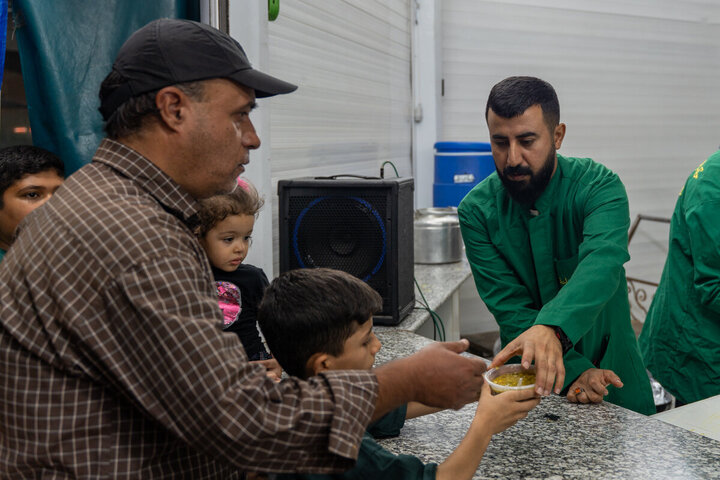 Informe fotográfico | El ambiente en el Santuario de la Excelencia Fátima Masuma (PB) en la noche del 17 de Rabi al-Awwal