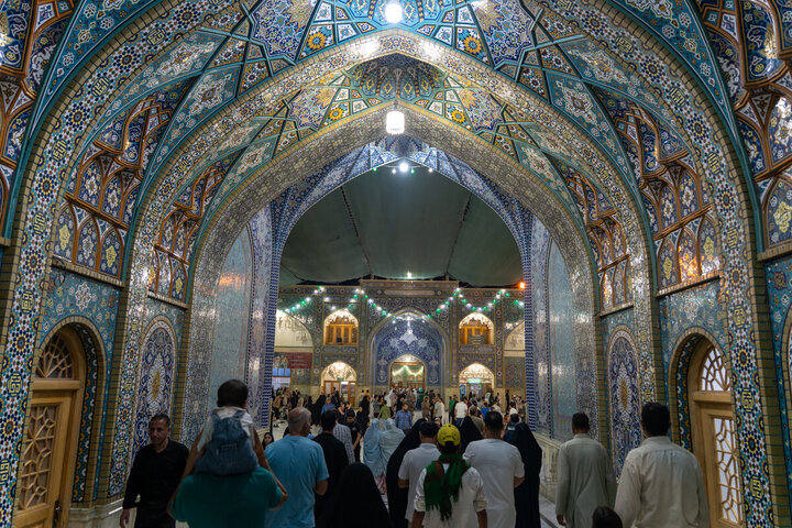 Informe fotográfico | El ambiente en el Santuario de la Excelencia Fátima Masuma (PB) en la noche del 17 de Rabi al-Awwal