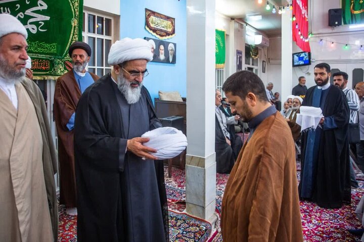 Peyğəmbərin və İmam Sadiqin milad Bayramında Ayətullah Fazil Lənkərani din tələbələrini əmmamə ilə təltif etdi \ Foto