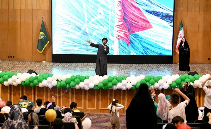 گزارش تصویری/ جشن هیئت کودکان به مناسبت میلاد پیامبر(ص)