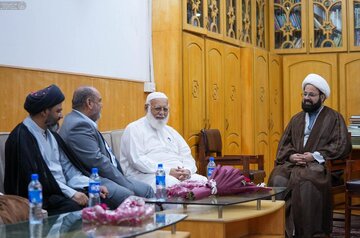 تقرير مصور/ وفد العتبة العلوية يبحث لإقامة فعاليات أسبوع الصادقَين الدولي في باكستان