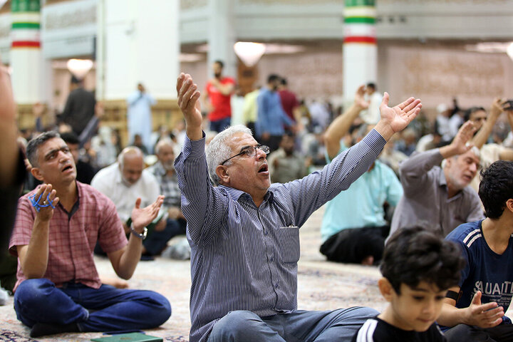 Photos: Celebration of birth anniversary of Prophet Muhammad, Imam Sadiq at Hazrat Masoumeh Holy Shrine