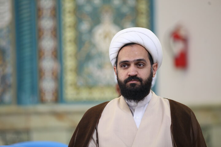 امت اسلامی بدون اتحاد، از «انتظار فعال» فاصله می‌گیرد و میدان را برای دشمن مشترک خالی می‌کند