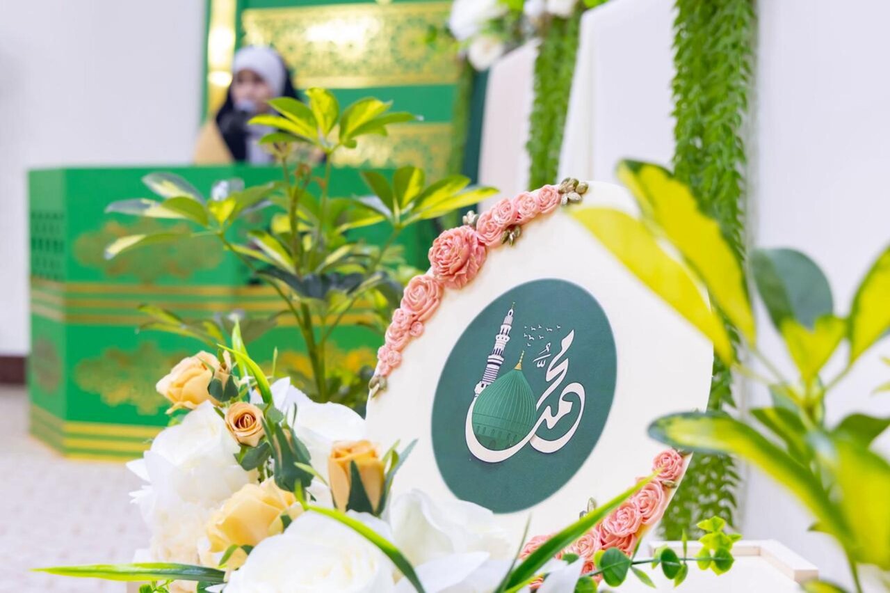 
Female Quran Memorizers Showcase Precision and Mastery in ‘Ashraq Bashair Al‑Rahma’ Final Qualifiers 