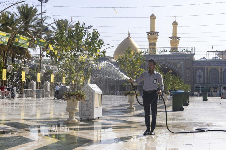 تقرير مصور/ تنفيذ حملة غسل الساحة الوسطية لبين الحرمين وتنظيفها