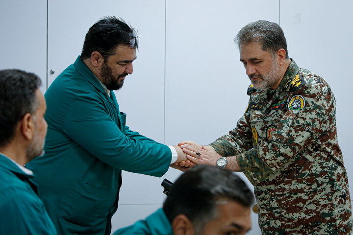 Photos: Commander of Iran Army Air Defense Force visits Imam Reza Holy Shrine