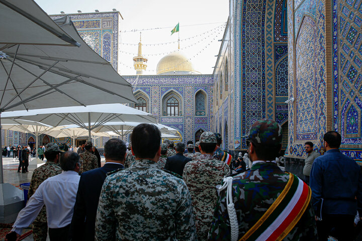 Photos: Commander of Iran Army Air Defense Force visits Imam Reza Holy Shrine