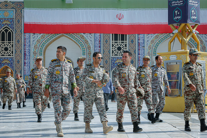 Photos: Commander of Iran Army Air Defense Force visits Imam Reza Holy Shrine