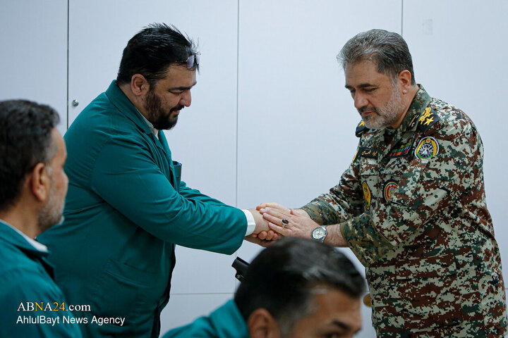 تشرف فرمانده نیروی پدافند هوایی ارتش جمهوری اسلامی ایران به حرم مطهر رضوی