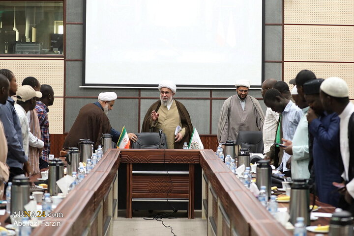دیدار فارغ التحصیلان جامعة المصطفی با دبیرکل مجمع جهانی اهل‌بیت(ع)