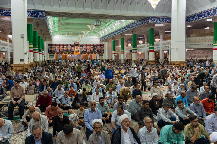 Informe fotográfico | El Santuario de la Excelencia Fátima Masuma con motivo del nacimiento del Profeta Muhammad (P) y del Imam Sadiq (PB)