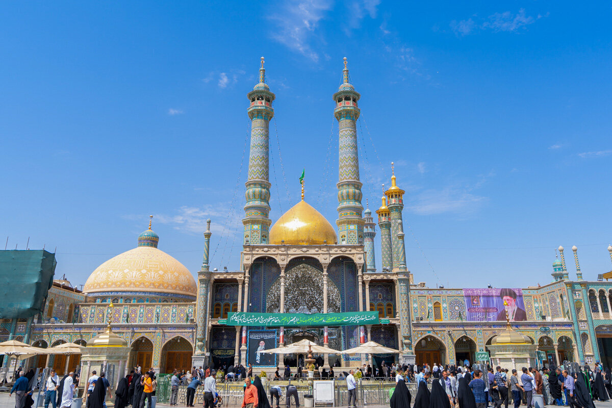 Informe fotográfico | El Santuario de la Excelencia Fátima Masuma con motivo del nacimiento del Profeta Muhammad (P) y del Imam Sadiq (PB)