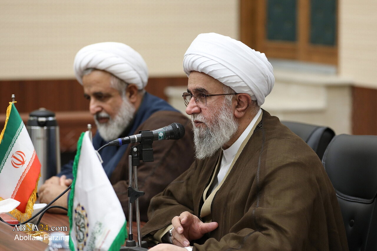 هدف از تقریب، کنار گذاشتن عقاید نیست؛ بلکه رسیدن به “عدم تنازع” است/ معضل کمبود مدارس شیعی در آفریقا و تحصیل شیعیان در مدارس وهابی
