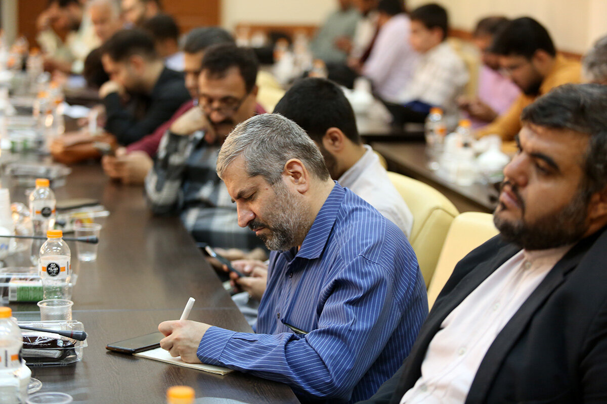 نشست خبری تشریح برنامه‌های حرم مطهر بانوی کرامت در ایام معصومیه برگزار شد