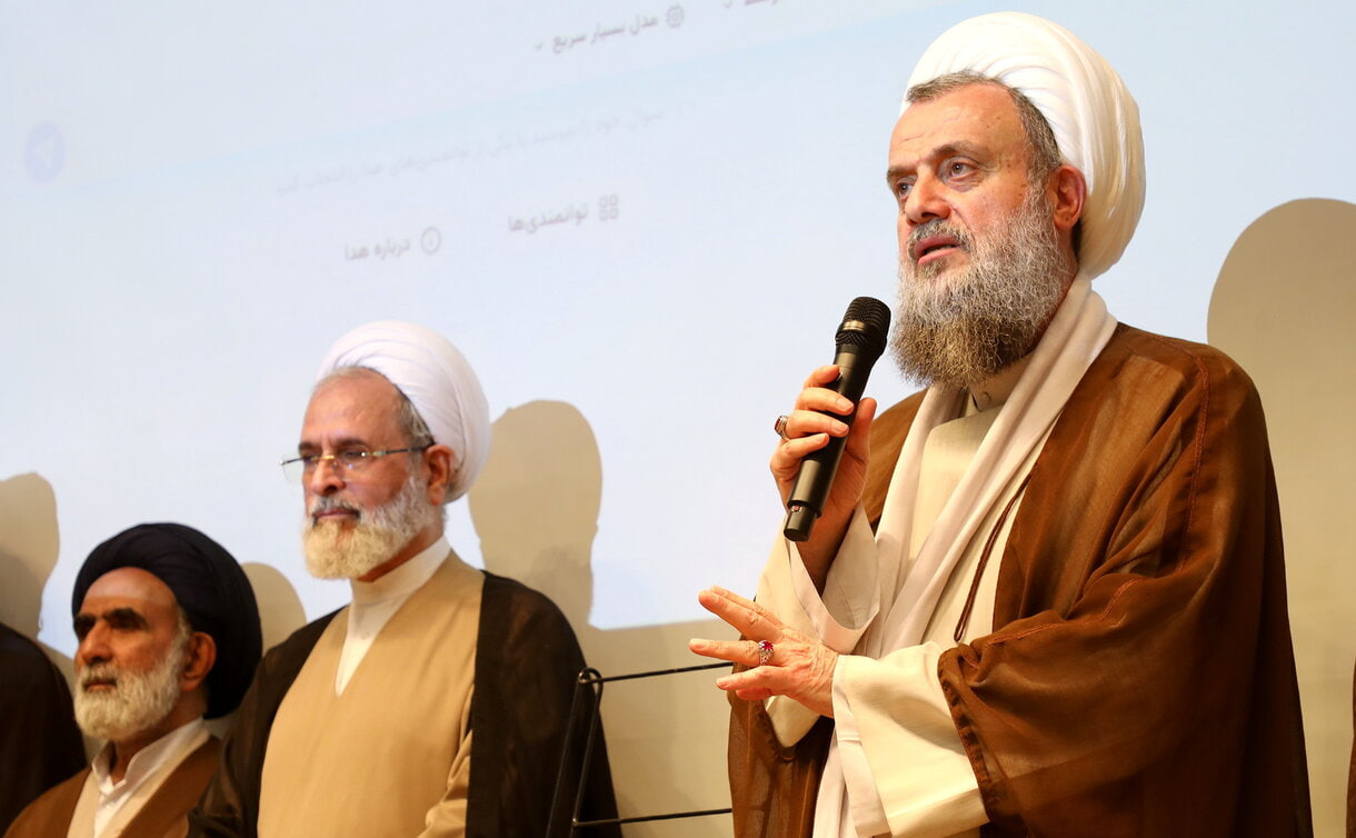 حوزه باید در برابر هوش مصنوعی راه سوم؛ یعنی مواجههای حکیمانه و مبتنی بر عقل و دین را برگزیند