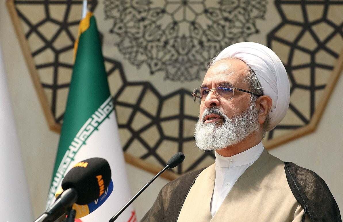 حوزه باید در برابر هوش مصنوعی راه سوم؛ یعنی مواجههای حکیمانه و مبتنی بر عقل و دین را برگزیند