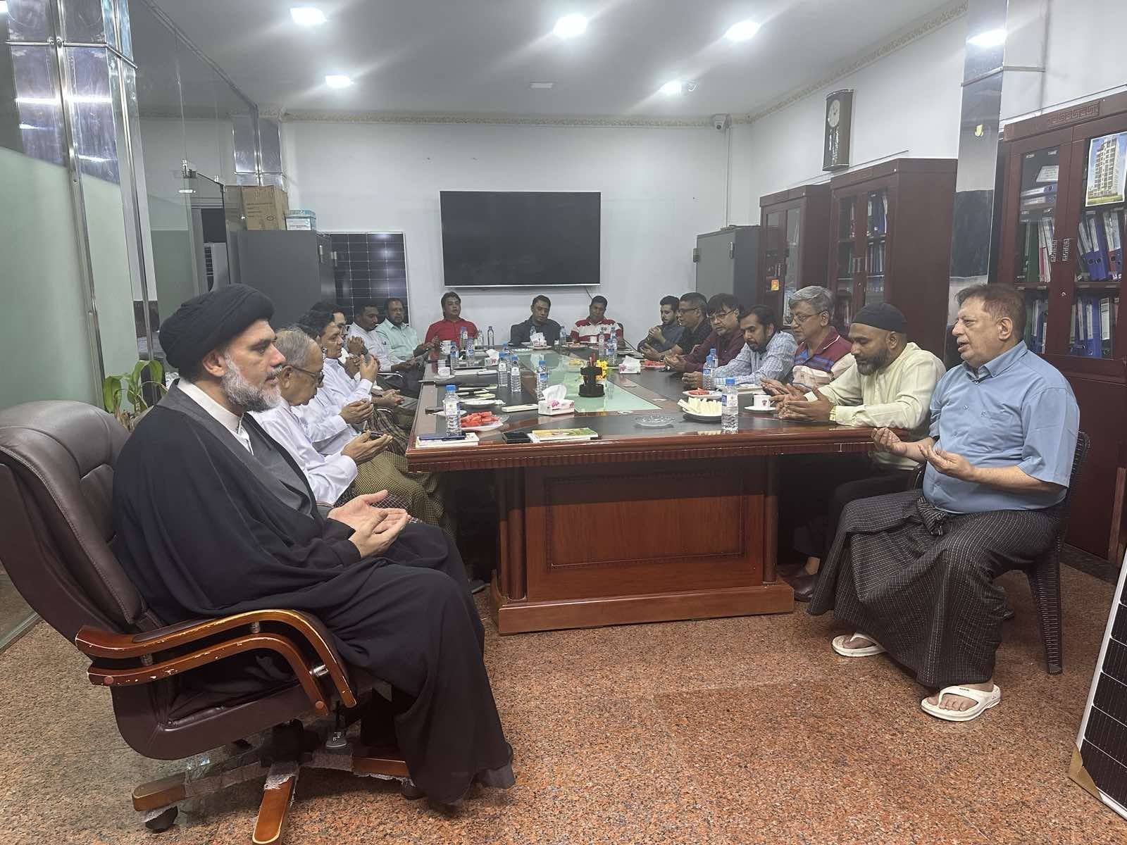 အီရန်ကိုယ်စားလှယ်တော် နှင့် အစ္စလာမ်သာသနာရေးရာကောင်စီမှ လူကြီးများ ညစာစားပွဲပြုလုပ်  ။ ။ Photos