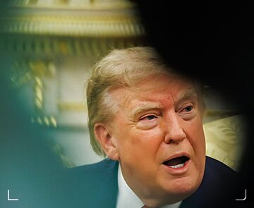 Financial Times: Trump, Nais ng Kasunduan sa Iran at Hormuz
