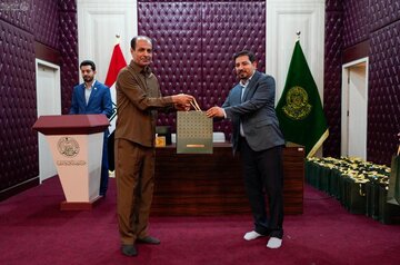 العتبة العلوية المقدّسة تُكرِّم فريق عمل مسلسل «يحسين بضمايرنا»