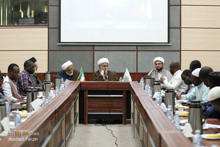Photos: Al-Mustafa University graduates meet with Secretary-General of AhlulBayt World Assembly