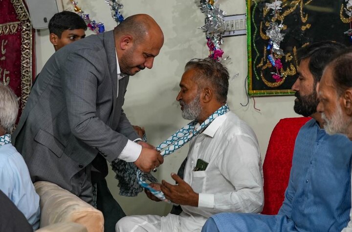 تقرير مصور/ شيعة مدينة "ساهيوال" الباكستانية يحتفلون بولادة النبي (ص) بحضور وفد العتبة العلوية