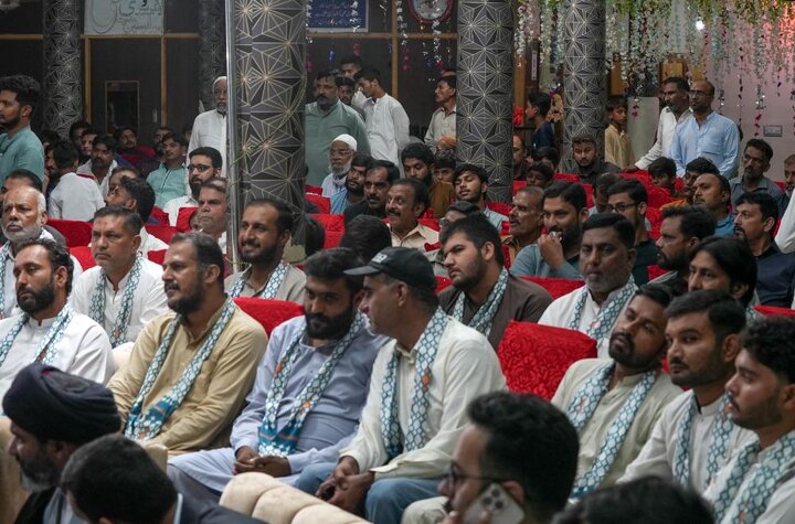 تقرير مصور/ شيعة مدينة "ساهيوال" الباكستانية يحتفلون بولادة النبي (ص) بحضور وفد العتبة العلوية