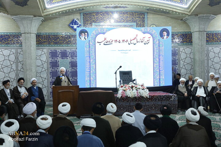 آیت‌الله سبحانی: تعطیلات حوزه کاهش یابد/ آیت‌الله اعرافی: قدرت علمی و فقهی محور اصلی حوزه است