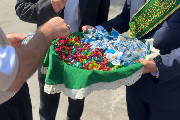 استقبال سفیران کریمه اهل بیت(س) از مسافران قم در سالروز ورود بانوی کرامت به این شهر
