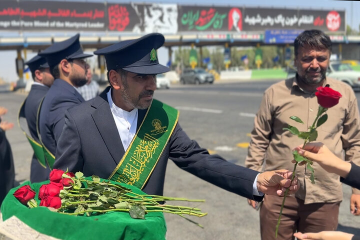 استقبال سفیران کریمه اهل بیت(س) از مسافران قم در سالروز ورود بانوی کرامت به این شهر