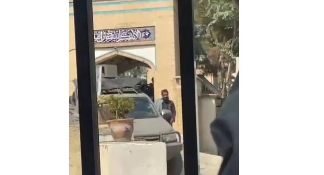 طالبان حوزه علمیه خاتم‌النبیین را محاصره و خواستار تخلیه آن شد
