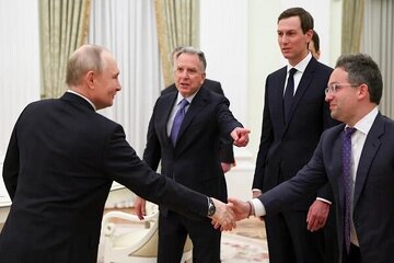 Помощник Путина: переговоры президента с представителями Трампа были очень откровенными