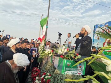 Video: Four-Year-Old Child’s Funeral Highlights Iranian Shia-Sunni Unity After Deadly US Attack