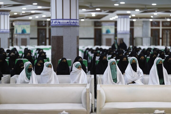 تقرير مصور/ مؤتمر الوحدة الخاصة بالسيدات في لاهور الباكستانية لتعزيز التضامن الإسلامي