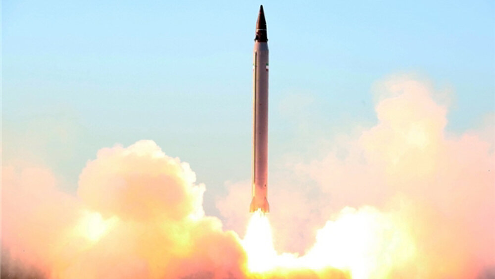IRGC Says Ballistic Missile Strikes Forced Two US Warships to Flee