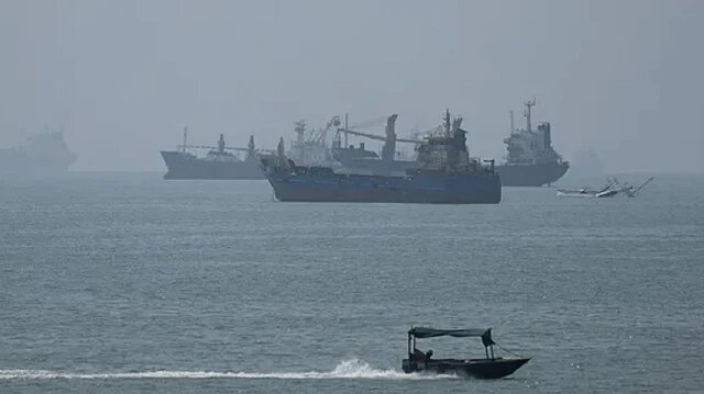 IRGC Warns US Escort Claims Are a ‘Big Lie’ as New Hormuz Footage Emerges