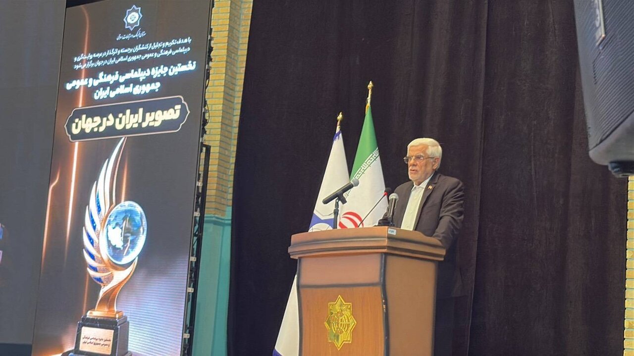 فرهنگ، ابزار قدرتمندی برای ایجاد تفاهم است