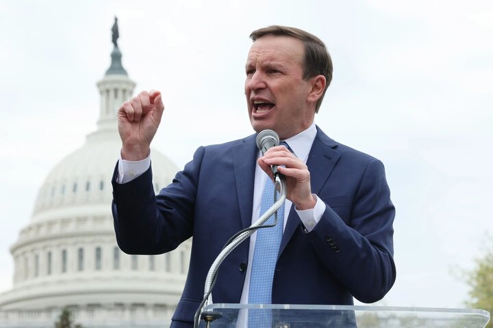 Senator Murphy Calls Trump “Dangerously Delusional” Over Iran War Remarks