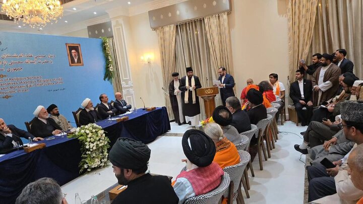 تقرير مصور/ رئيس القضاء الإيراني يبحث في الحوار بين الأديان وتعزيز العلاقات بينها في الهند