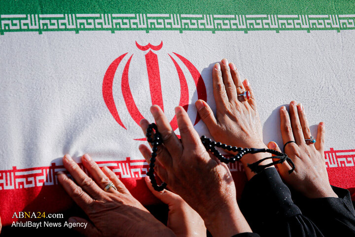 تشییع پرچمداران سنگر خیابان در مشهد