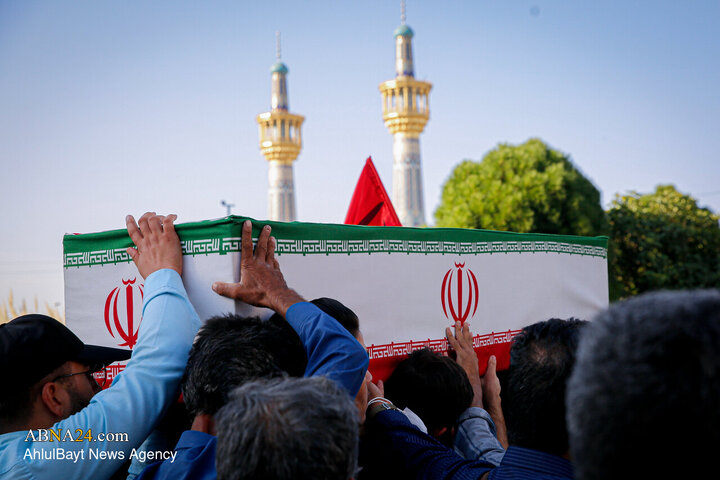 تشییع پرچمداران سنگر خیابان در مشهد