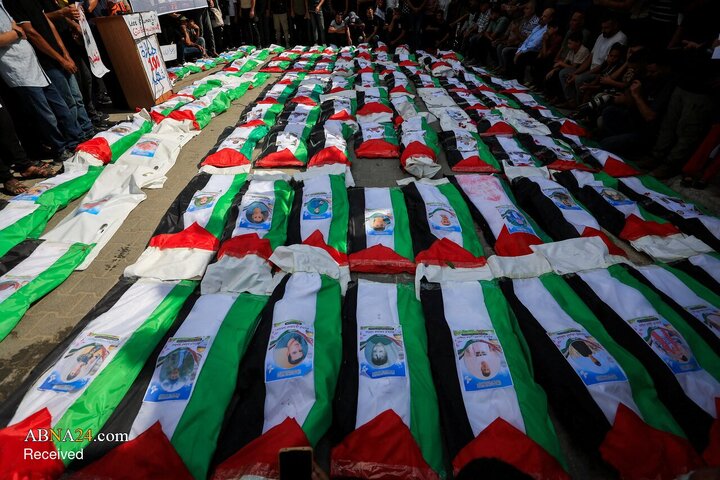 تشییع پیکر ۱۰۰ شهید فلسطینی در غزه