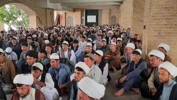 طالبان تُخرج طلاب حوزة خاتم النبيين(ص) بالقوة من مبناها